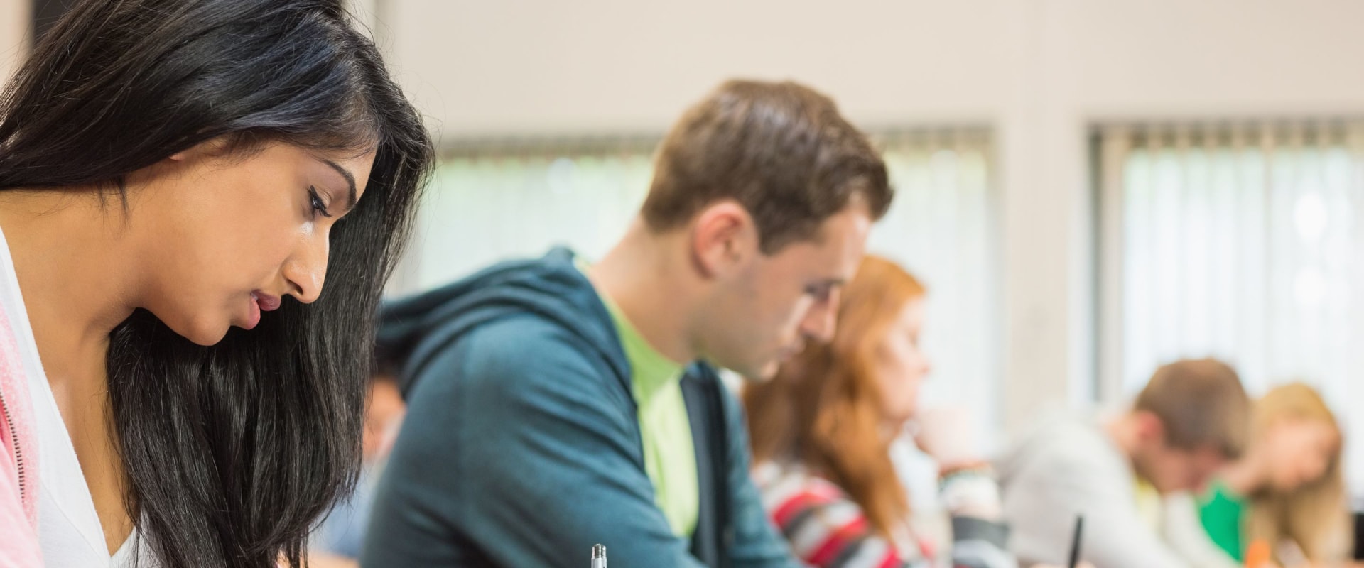 How can academic writing help students?